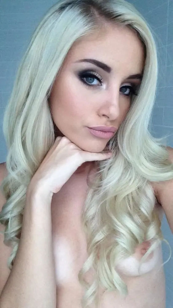 Люда Индивидуалка Питера у метро Горьковская