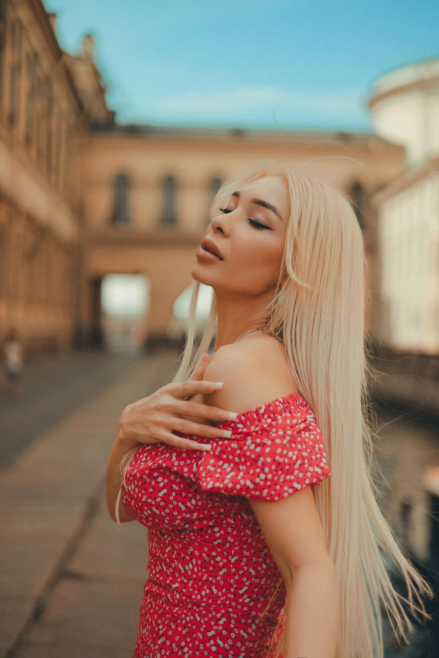 Инна Индивидуалка Санкт-Петербурга у метро Горьковская